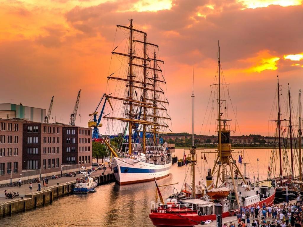 Ohlerich Speicher App_ 47 Wismar Bagian luar foto